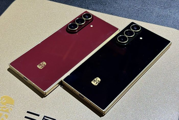 外观更尊雅体验更智能 心系天下三星W26发布