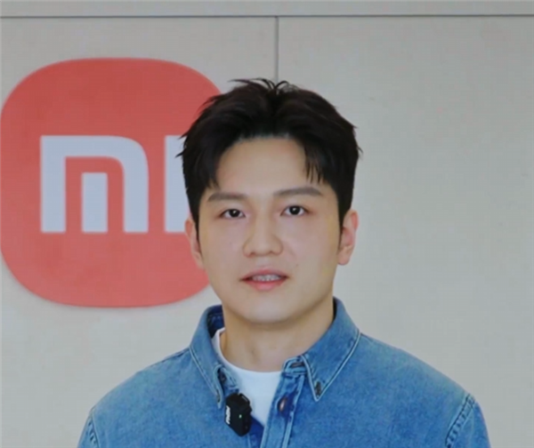 樊振东为REDMI K90系列超级像素屏命名：1:1:1屏