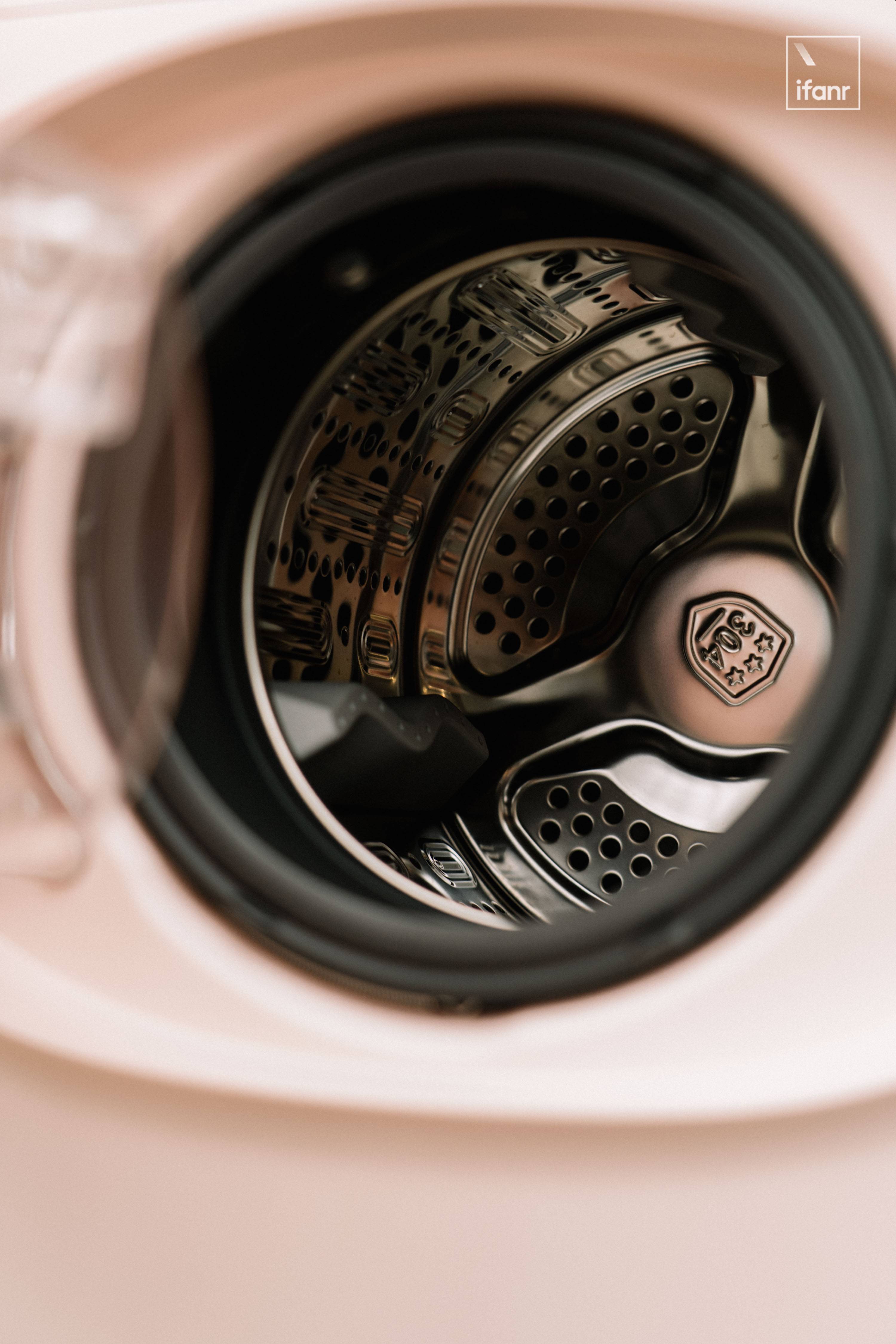 石头迷你洗烘一体机 Q1 Hello Kitty 限定版,让 Hello Kitty 给你洗衣服