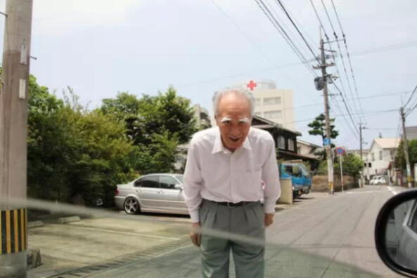 ◆村山退休后一直住在大分市。他说,自己的长寿秘诀是“自然地生活,不要给自己太大压力”。