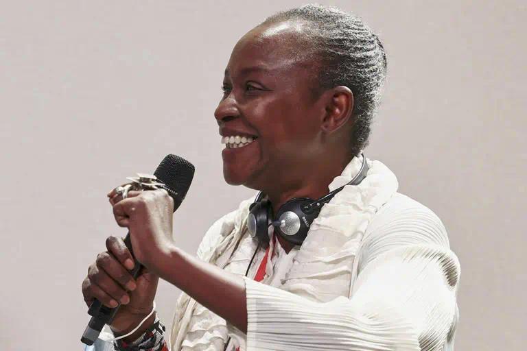 Venice-Biennale-Curator-Death