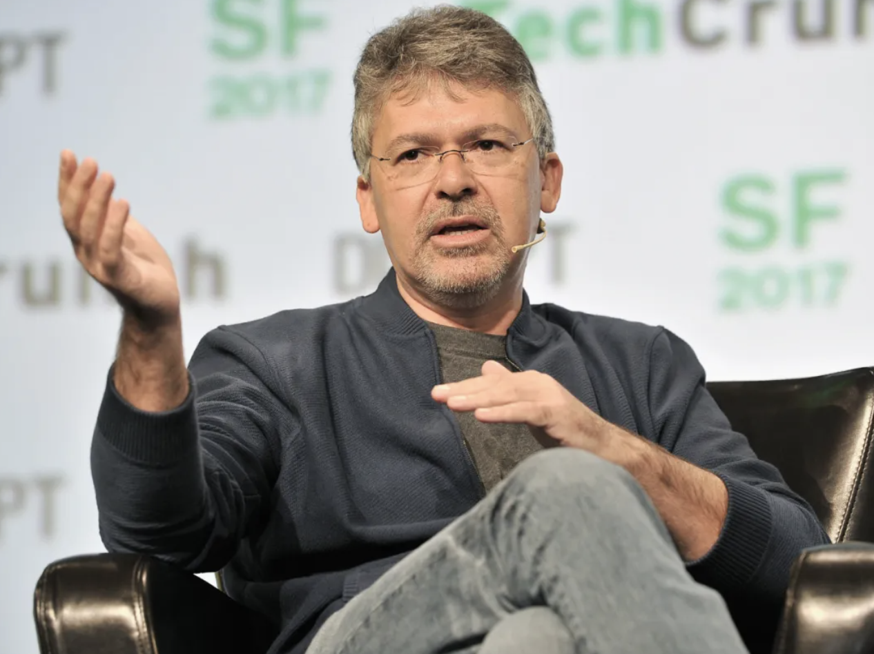 突发|苹果高管地震还在持续:芯片负责人考虑离职