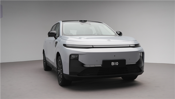 15万级首搭激光雷达城区智驾!零跑B10内饰首秀:能提前锁定爆款吗