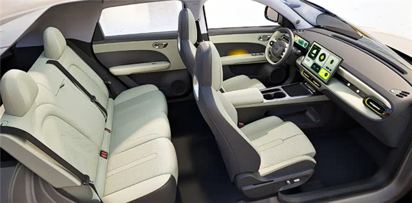 6.88万起售 全新奇瑞QQ3首发:精致小车挑战吉利星愿