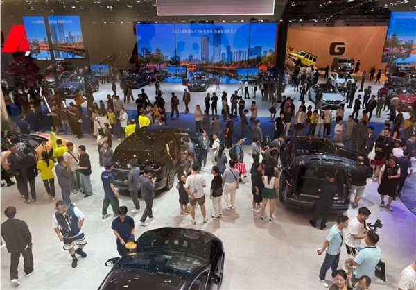 媒体称车企“小订3万”造假 成本要300万！博主详解造假方式