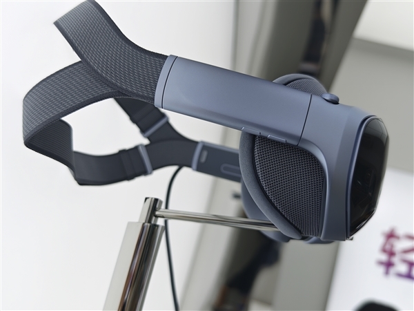 vivo Vision价格有望低于1万元:定价比苹果Vision Pro更激进