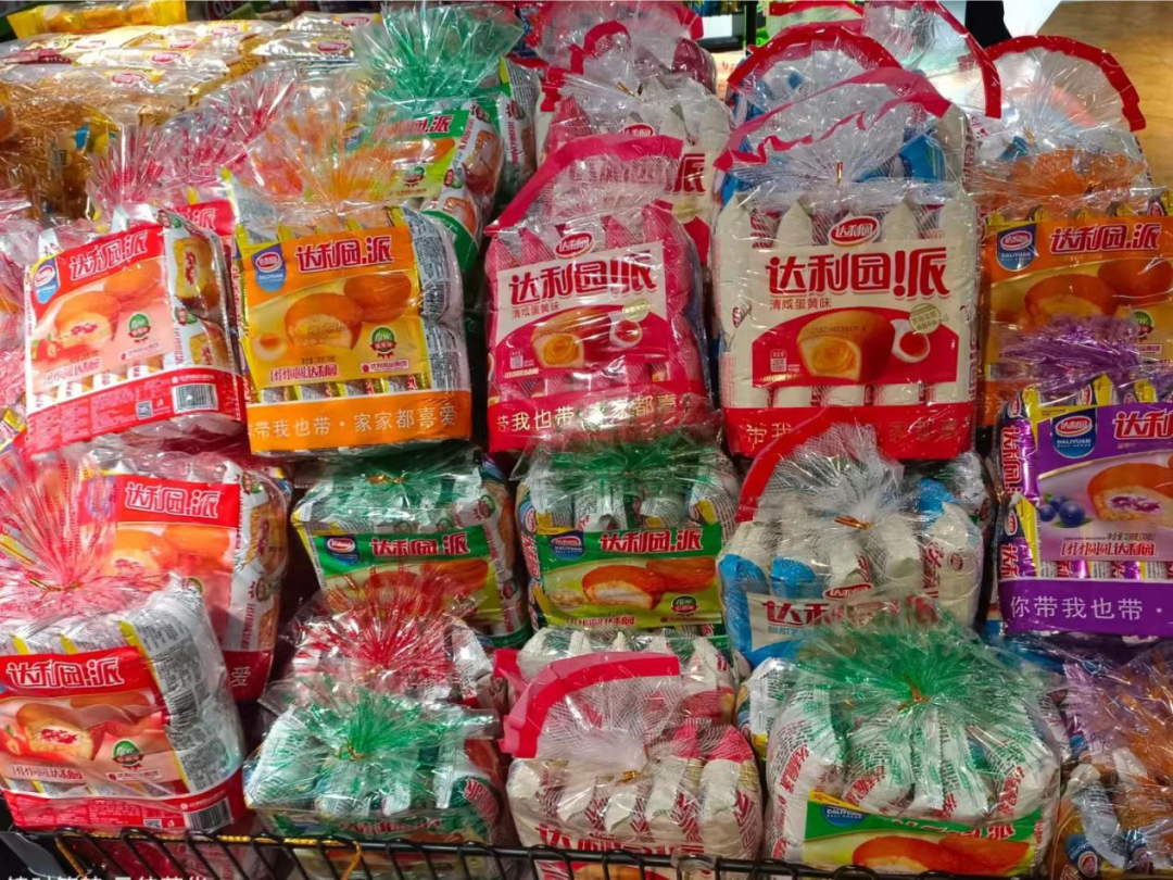 ● 包装亲民的达利园派