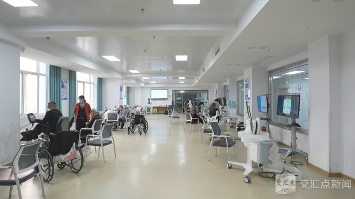 江苏省徐州市睢宁县中医院的傅利叶智能康复港一角