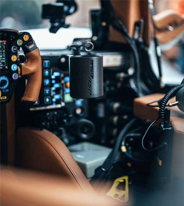 世界唯一一辆!保时捷发布可合法上路的勒芒赛车