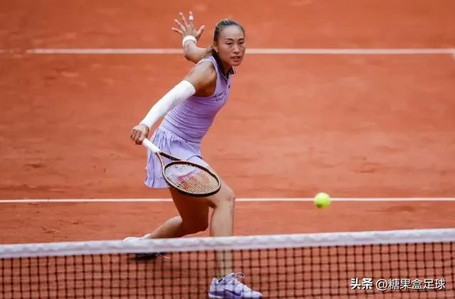 2-0!郑钦文一战创下3大不可思议,再赢一场会师萨巴伦卡