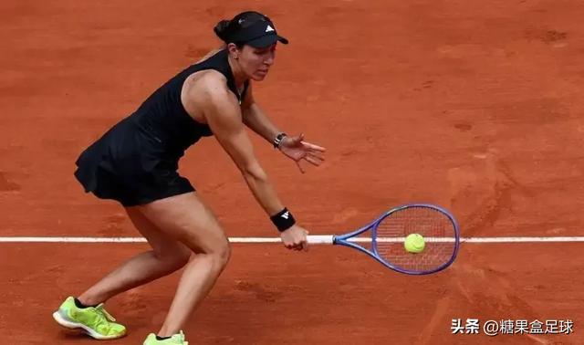 2-1!法网诞生40年奇迹,首位前3种子出局,郑钦文冲击4强