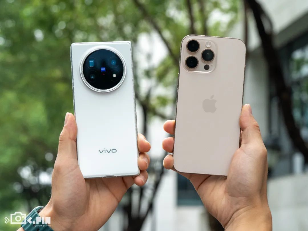 vivo刚出的这台折叠屏,我愿称它为“苹果最佳搭子”