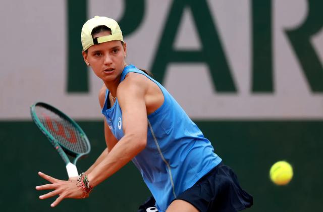 6-2!6-3!法网喜讯:郑钦文大获全胜,中国金花下轮对手出炉