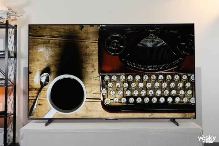 海信小墨E5Q Pro评测:AI赋能画质与体验升级,客厅秒变世俱杯赛场