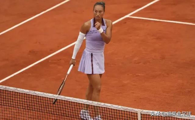 2-0!郑钦文一战创下3大不可思议,再赢一场会师萨巴伦卡