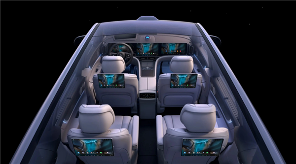 看到鸿蒙智行的MPV 我觉得友商们要紧张起来了