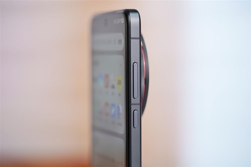 史上首款手机“大炮”!vivo X200 Ultra评测:自带外挂的全能V单