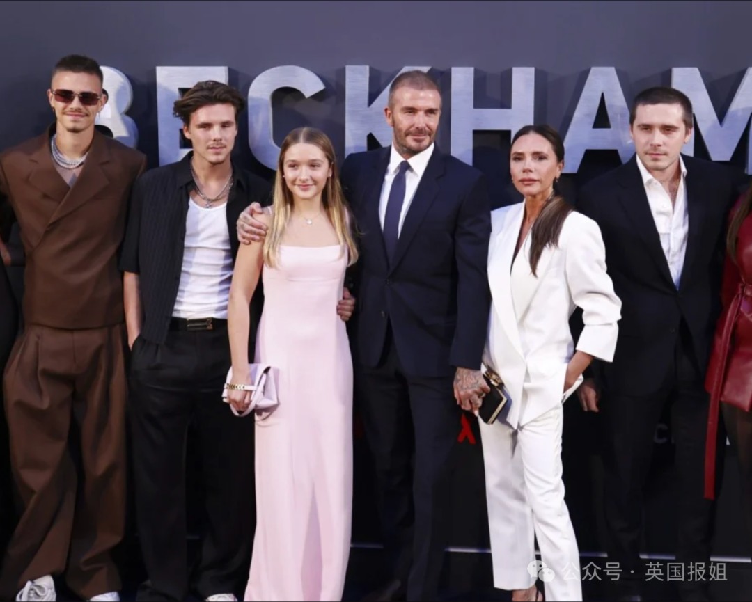 贝克汉姆俩儿子闹翻，因二弟热恋大哥前女友？哥哥疑似多次拒同框：有她没我