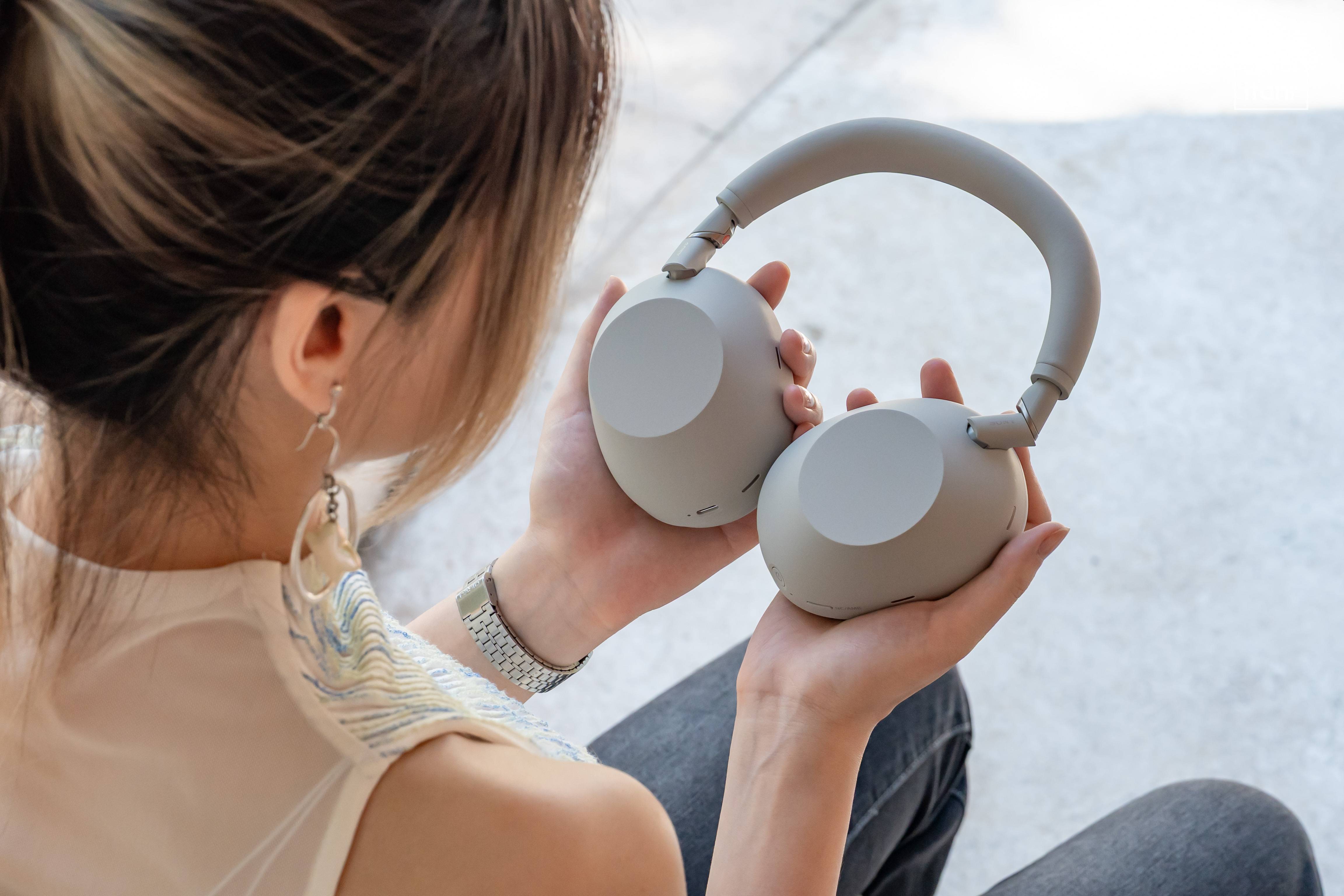 索尼 WH-1000XM6 首发评测:一款迟到三年的索尼旗舰降噪耳机