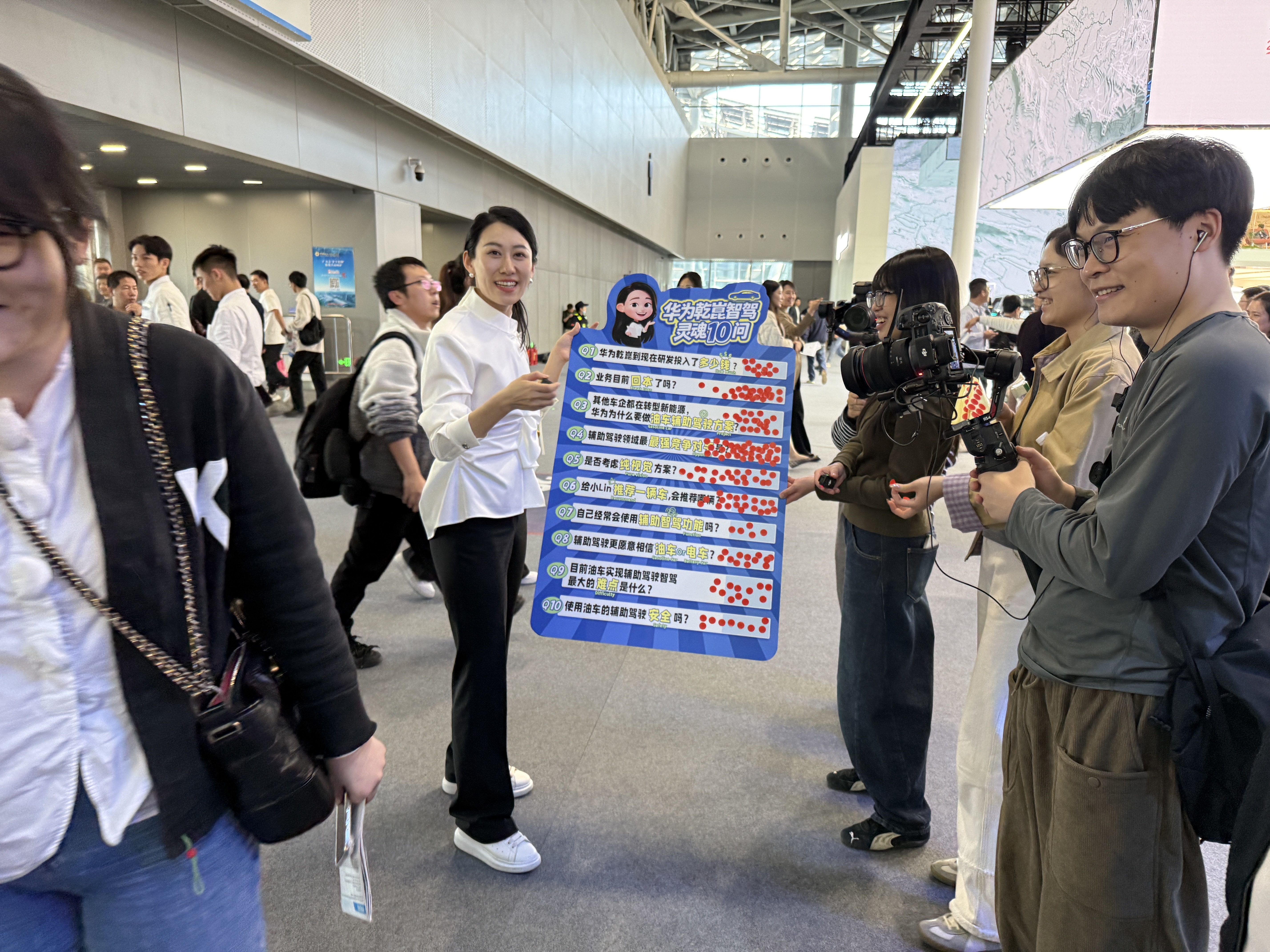 埃安首款增程车限时10.48万起售!综合续航1240公里,上车广汽自研辅助驾驶系统