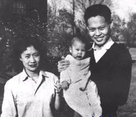 杨振宁一家三口