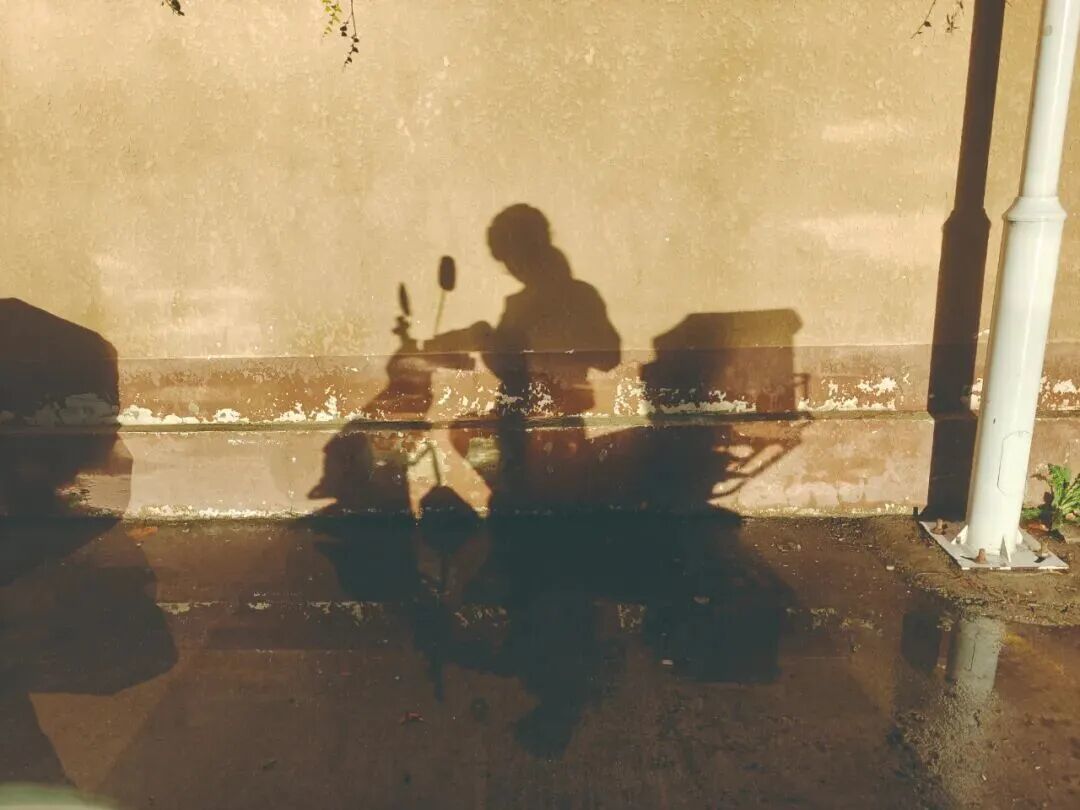 一位北京女骑手的双重生活:我不愿活成我母亲那样