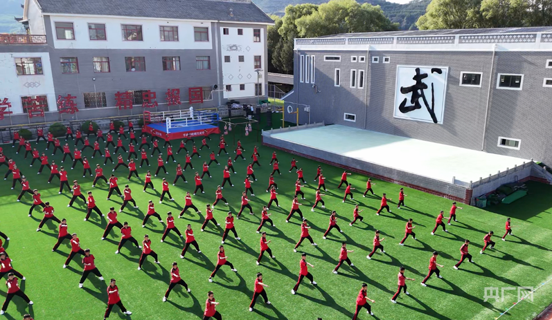 崆峒文武学校教学现场(央广网记者 寇刚 摄)