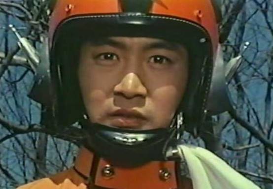 高峰圭二出演《艾斯奥特曼》人间体“北斗星司”,资料图 图源:外媒视频截图