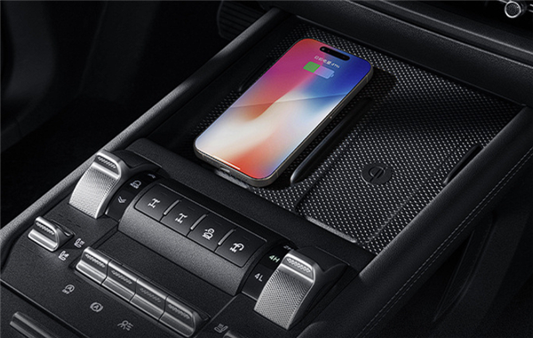 硬汉来袭 新款坦克300开订:一次性提供三种动力