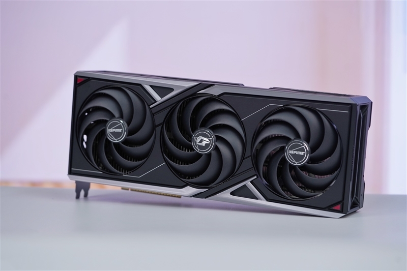性价比甚至更强!七彩虹iGame RTX 5090 D v2 Vulcan OC 24GB首发评测:领先5080 50%