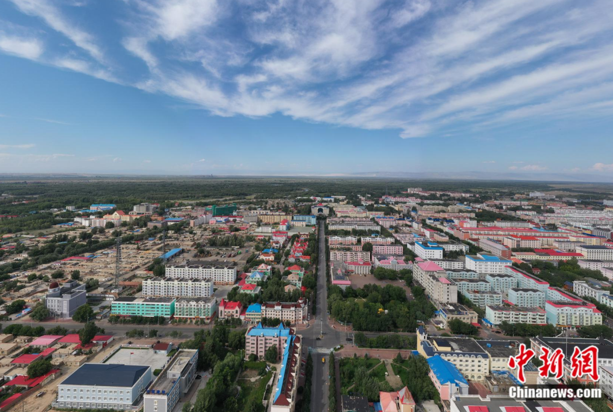 布尔津县全貌。