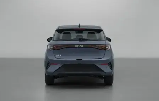 上市四年来首次改款!全新比亚迪海豚外观曝光:前脸大变样