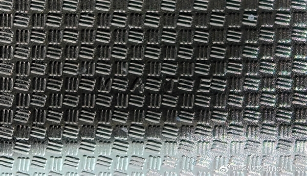 官方确认：华为Mate 80系列不支持磁吸