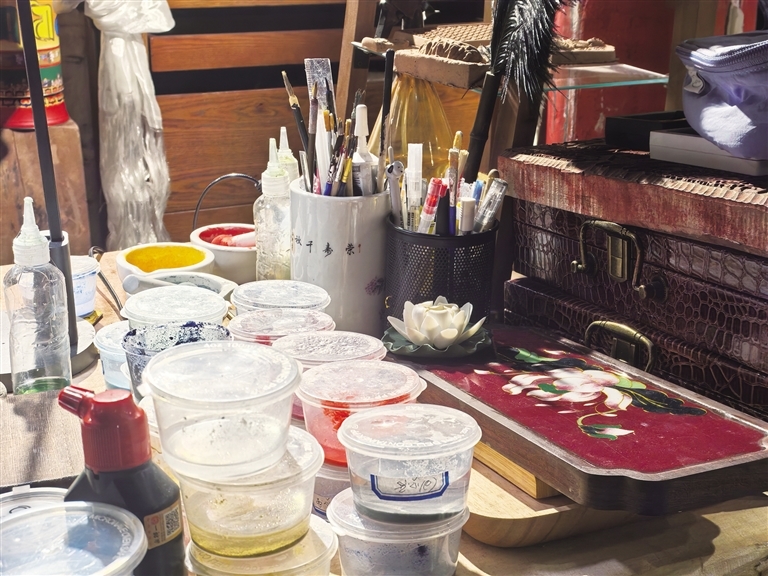 掐丝唐卡颜料。