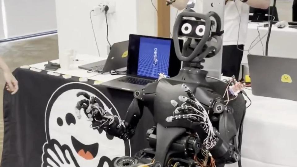 从开源模型到开源机器人：Hugging Face的“具身智能”野心_凤凰网