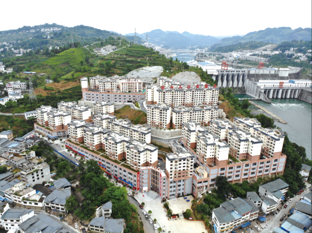 图为贵州省沿河土家族自治县红旗社区易地搬迁安置点。（受访者供图）