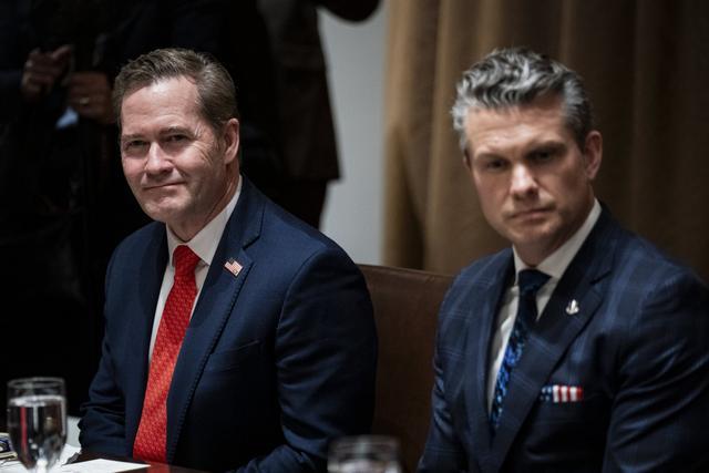 赫格塞斯和华尔兹