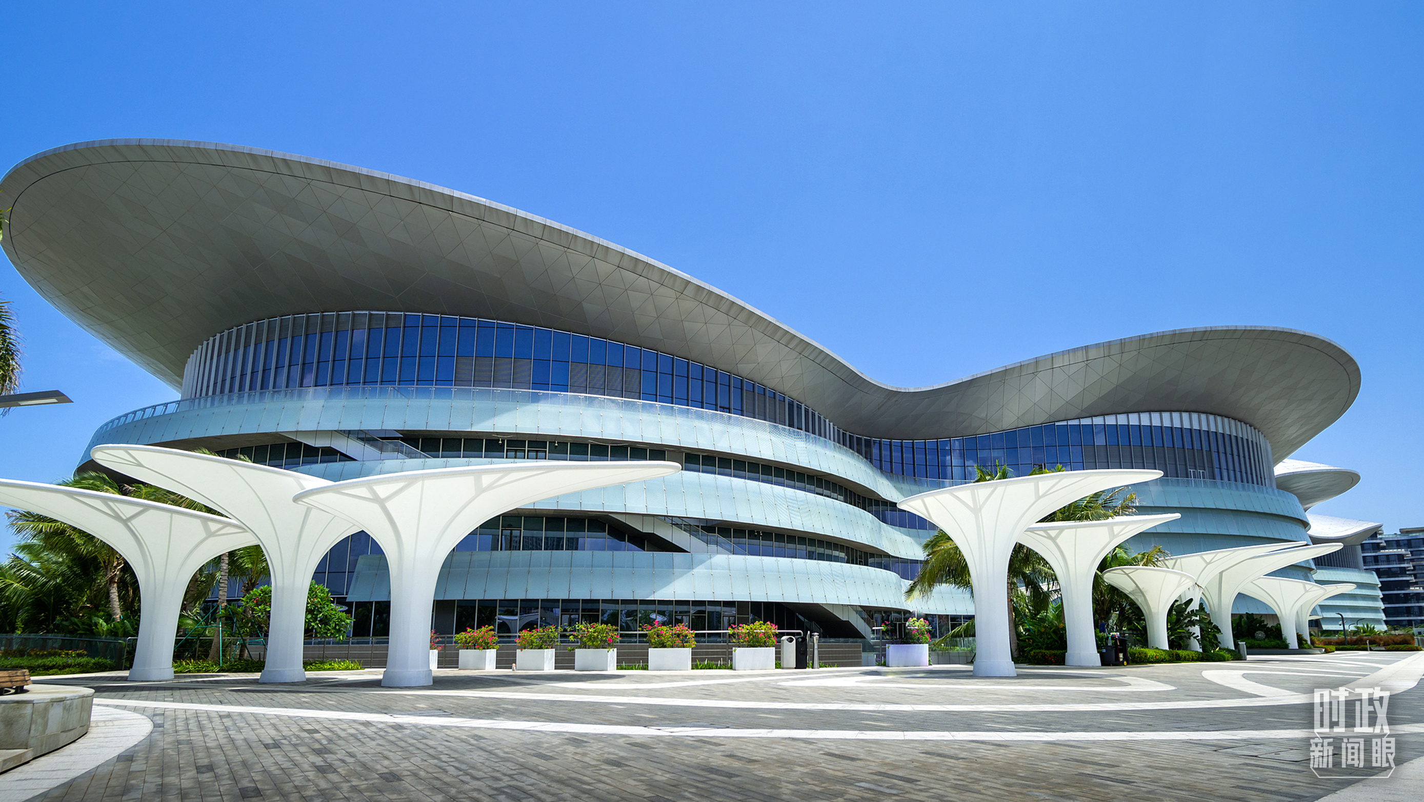 △海口国际免税城。离岛免税是海南自由贸易港政策制度体系的重要组成部分。(图/视觉中国)