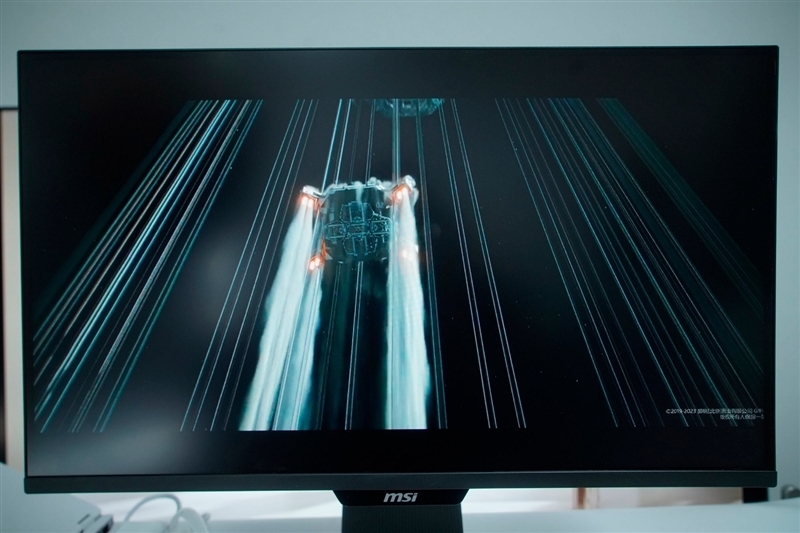 微星MPG 274URDFW E16M显示器评测:Mini-LED面板性能优秀价格亲民 更适合主流玩家的电竞显示器