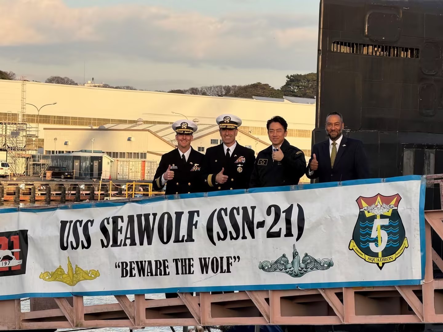 日本防卫大臣小泉进次