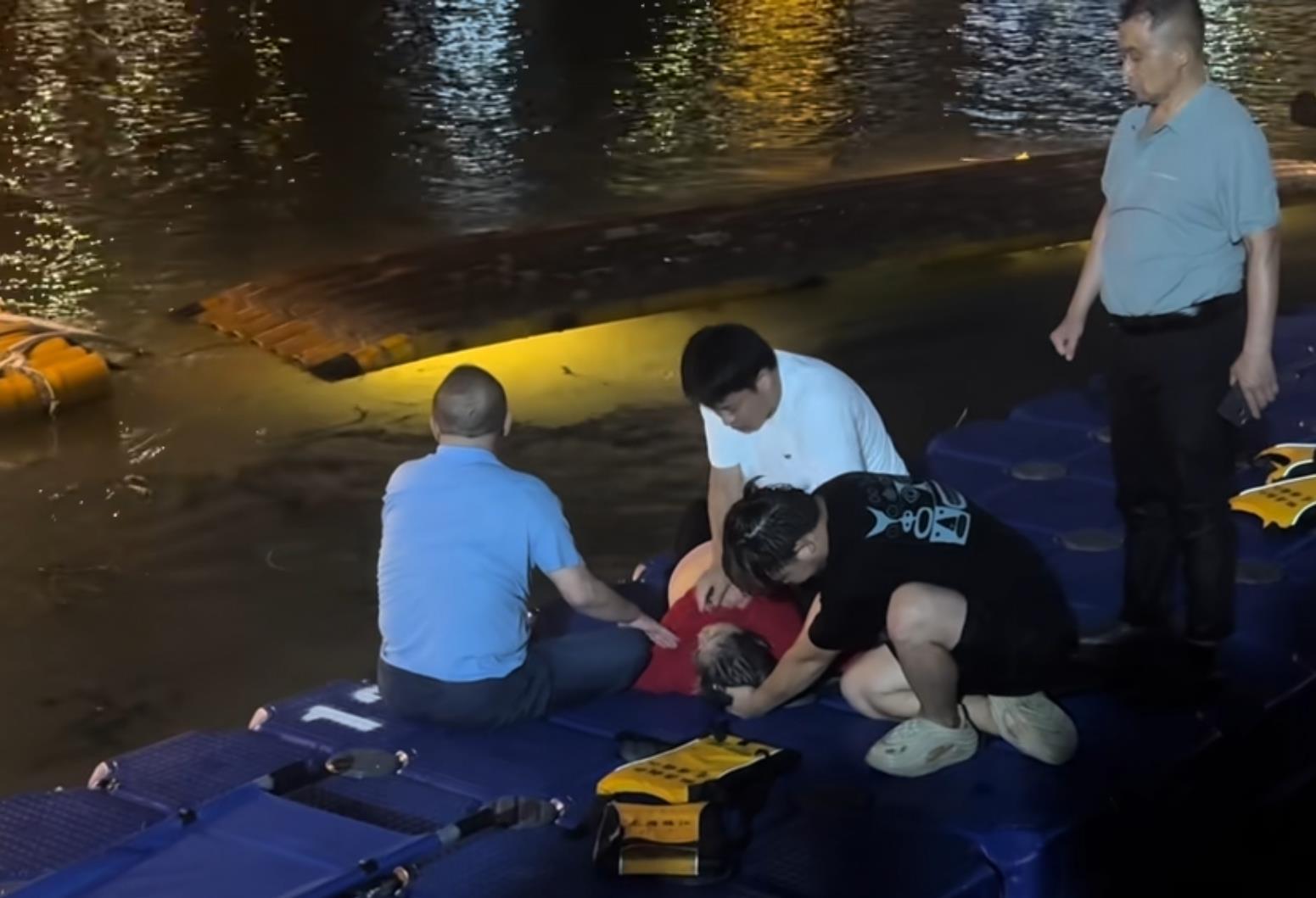 网传视频截图