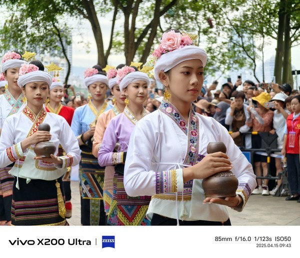 使用vivo X200 Ultra 85mm焦段人像模式拍摄