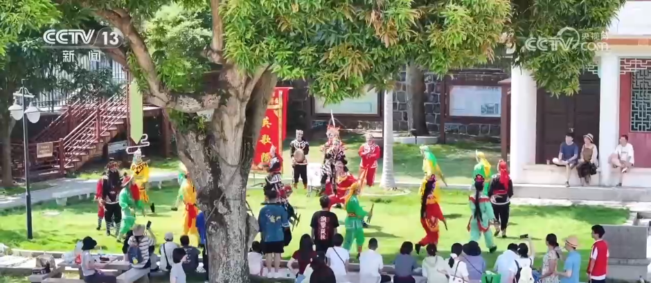 秋日里的中国斑斓如画 神州大地绘就绿水青山“幸福图景”