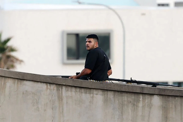 枪击案嫌犯之一纳维德·阿克拉姆 《悉尼先驱晨报》