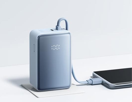 169元起!小米三合一充电宝5000 33W开售:自带插脚、充电线