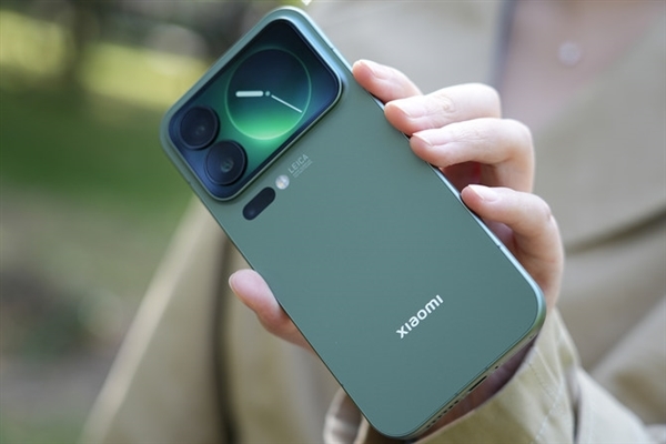 小米17 Pro上手：工业设计颠覆 全面超越iPhone