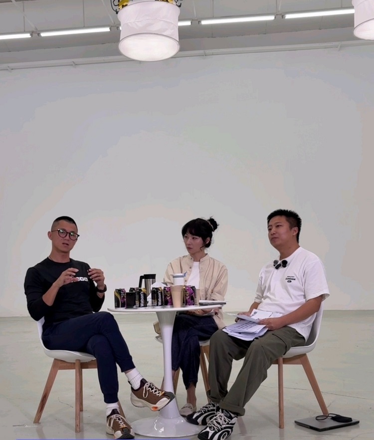 9f054459ly1i4o3rz27i7j20xs22oneu - 副本.jpg