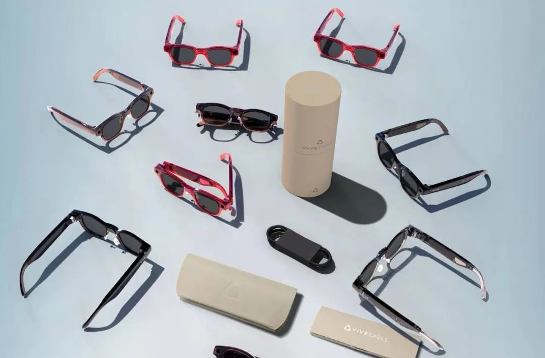 全球首款全景无人机亮相/李想称理想i8没有对手/新款iPad mini处理器曝光