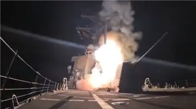 图为美国国防部发布的导弹发射画面截图 图源:外媒