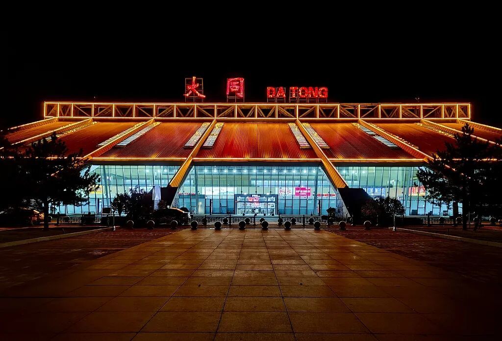 大同机场航站楼夜景 图/视觉中国